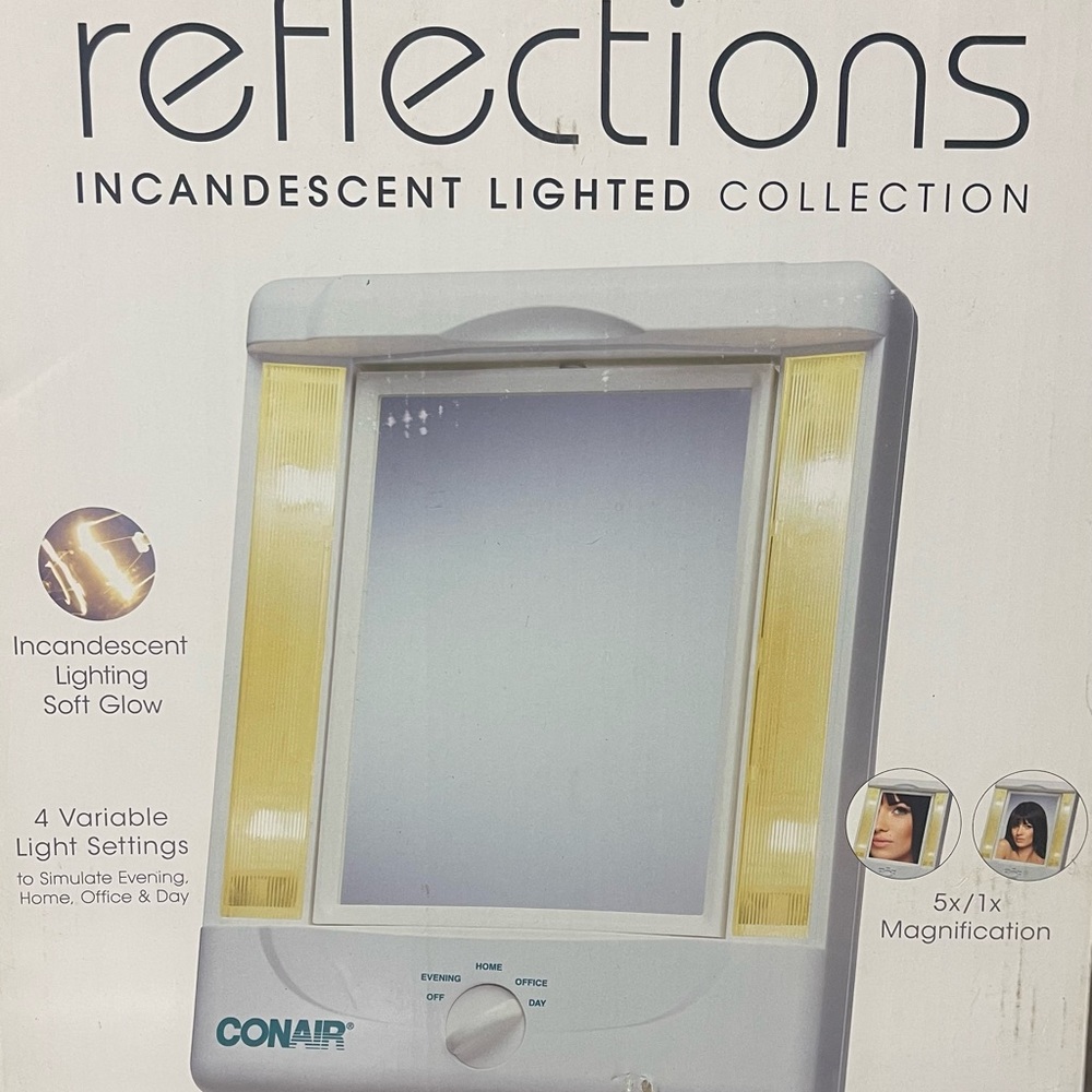 Conair Reflections Incandescent Lighted MakeUp Mirror 2 Sides 4 Light Settings